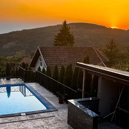 Fruska Kuca Villa *